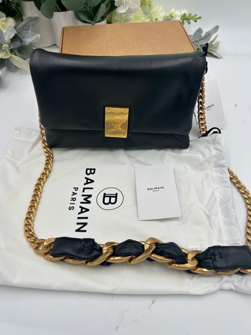 Women's Balmain, soft leather shoulder bag made in Italy NWT